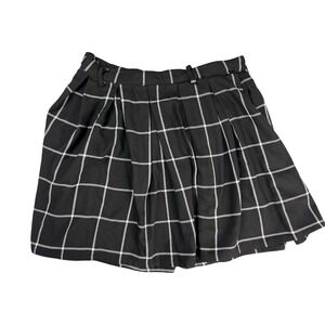 Hot Topic Y2K Black White Plaid Pleated Mini Skirt Womens Schoolgirl goth skater